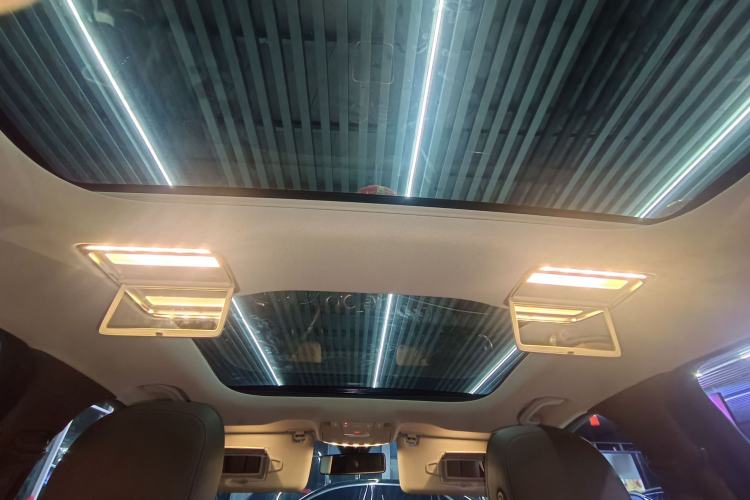 Used Mercedes-Benz E-Class 2023 Updated E 300 L Luxury Edition Headliner