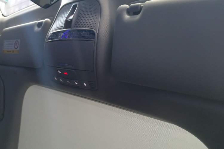 Used Mercedes-Benz E-Class 2023 E 300 L Luxury Model Headliner