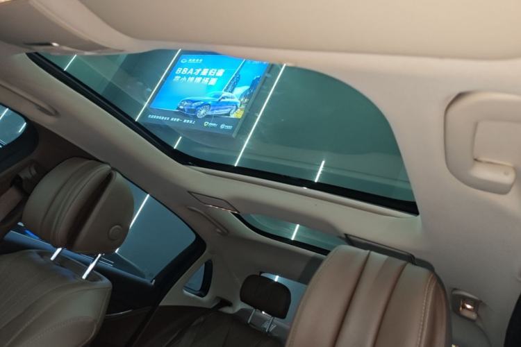 Used Mercedes-Benz E-Class 2023 Updated E 300 L Fashion Edition Headliner