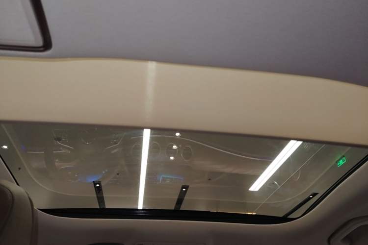 Used Mercedes-Benz E-Class 2023 E 300 L Luxury Model Headliner