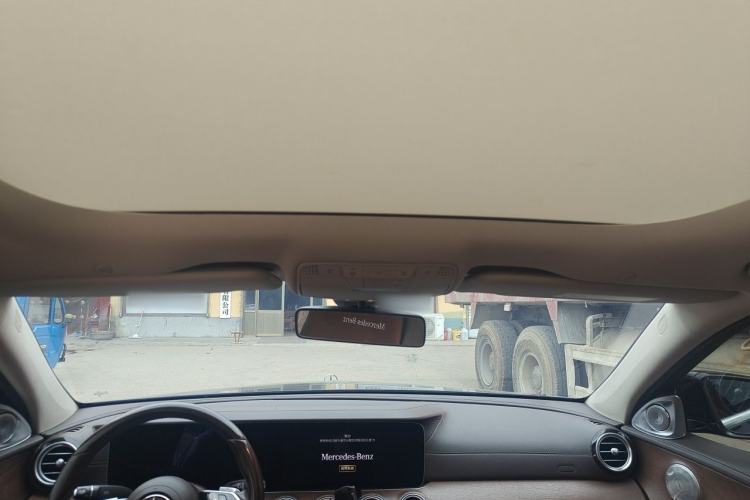 Used Mercedes-Benz E-Class 2023 E 260 L Headliner