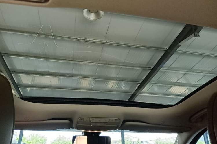 Used Mercedes-Benz E-Class 2023 Updated E 300 L Fashion Edition Headliner