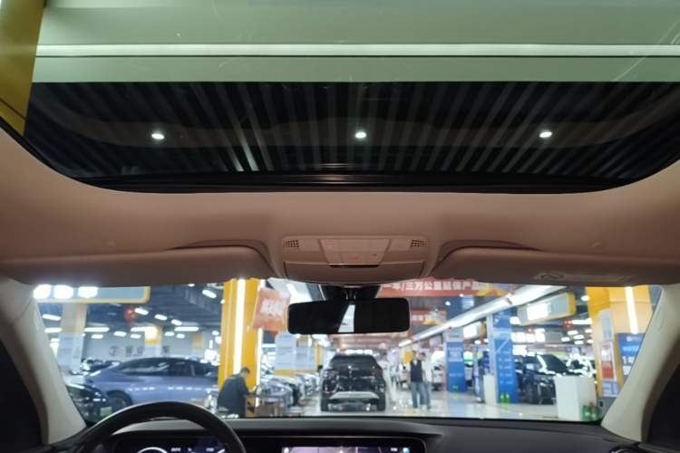 Used Mercedes-Benz E-Class 2023 E 300 L Stylish Model Headliner