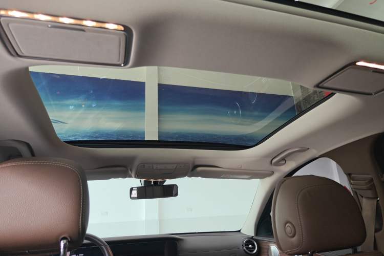 Used Mercedes-Benz E-Class 2023 Updated E 300 L Luxury Edition Headliner