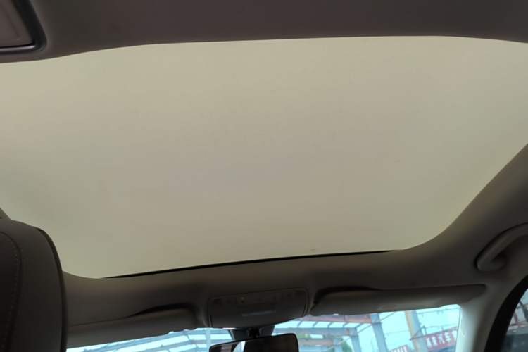 Used Mercedes-Benz E-Class 2023 Facelift E 260 L Headliner