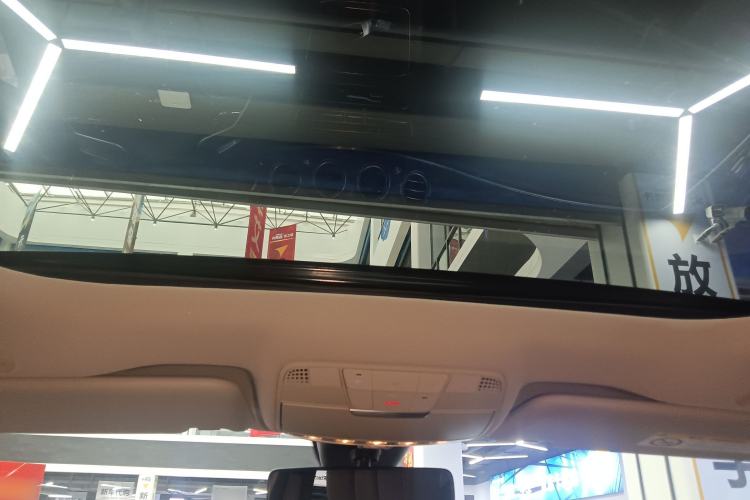 Used Mercedes-Benz E-Class 2023 Updated E 300 L Fashion Edition Headliner