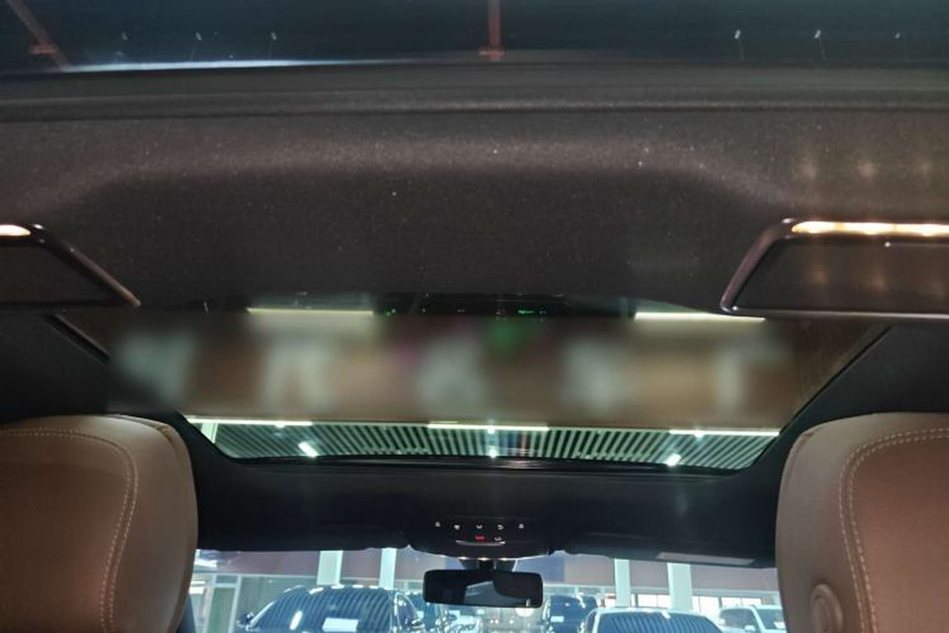 Used Mercedes-Benz E-Class 2023 E 300 L Sport Luxury Edition Headliner