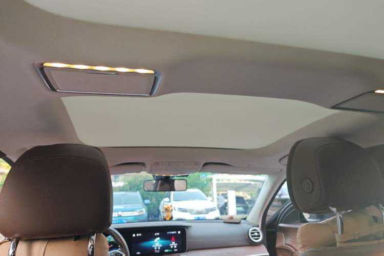 Used Mercedes-Benz E-Class 2023 Updated E 300 L Luxury Edition Headliner