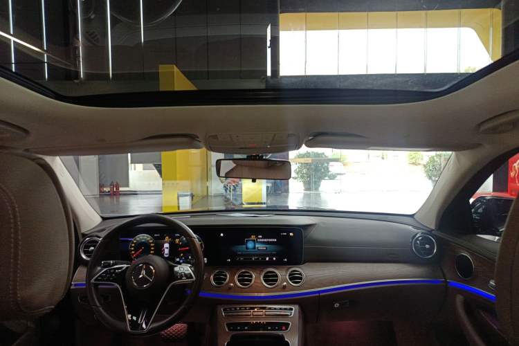 Used Mercedes-Benz E-Class 2023 Facelift E 260 L Headliner