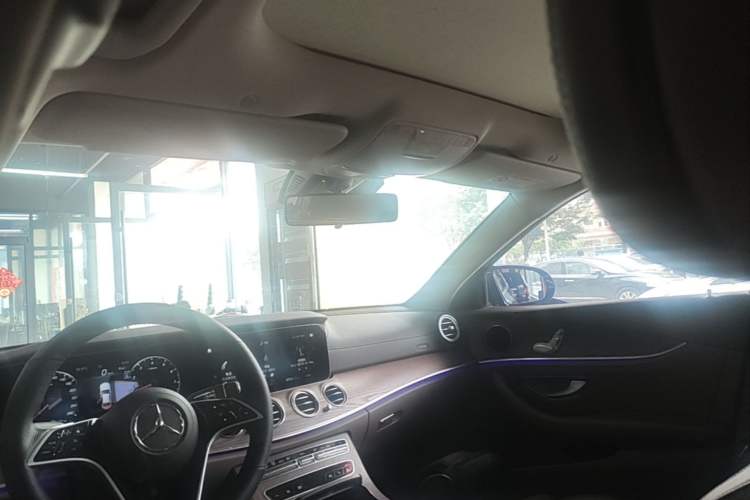 Used Mercedes-Benz E-Class 2023 Facelift E 260 L Headliner