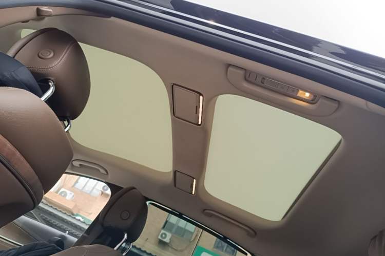 Used Mercedes-Benz E-Class 2023 E 300 L Luxury Model Headliner