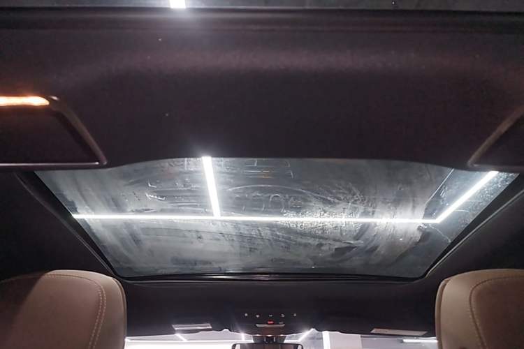 Used Mercedes-Benz E-Class 2023 Restyled E 300 L Sport Luxury Edition Headliner