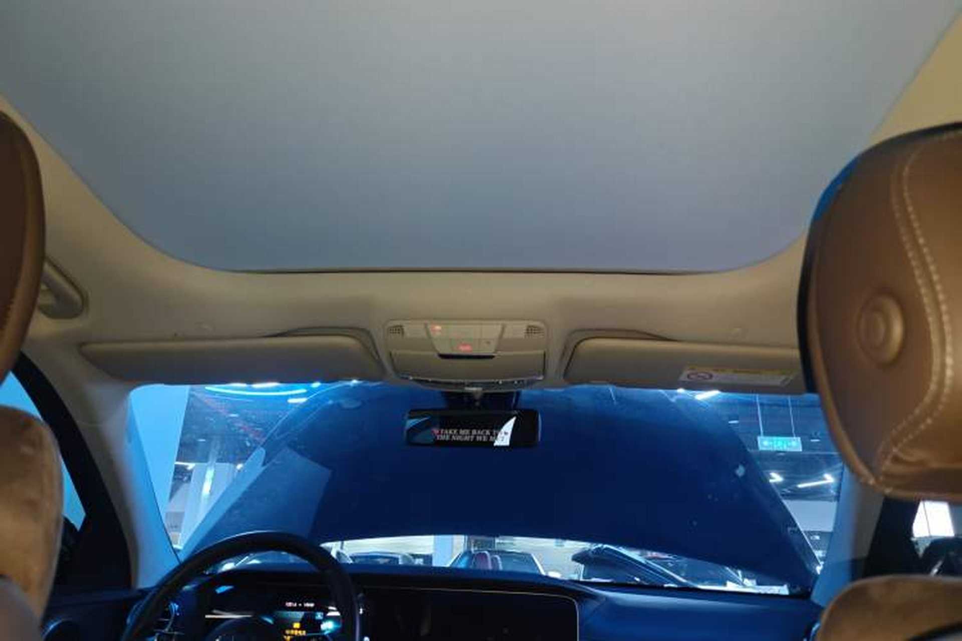 Used Mercedes-Benz E-Class 2023 Updated E 300 L Fashion Edition Headliner