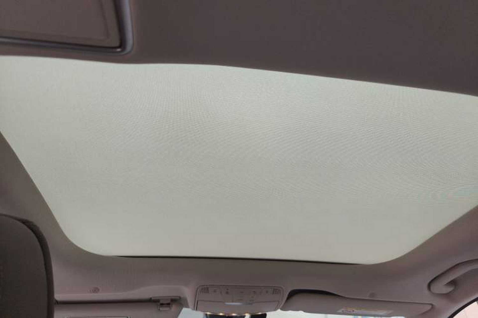 Used Mercedes-Benz E-Class 2023 Updated E 300 L Luxury Edition Headliner