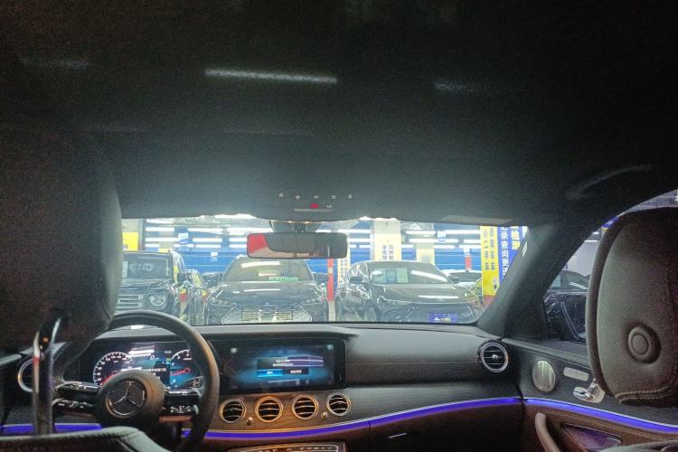Used Mercedes-Benz E-Class 2023 Restyled E 300 L Sport Luxury Edition Headliner