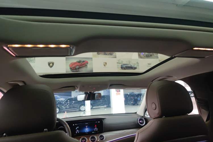 Used Mercedes-Benz E-Class 2023 Updated E 300 L Luxury Edition Headliner