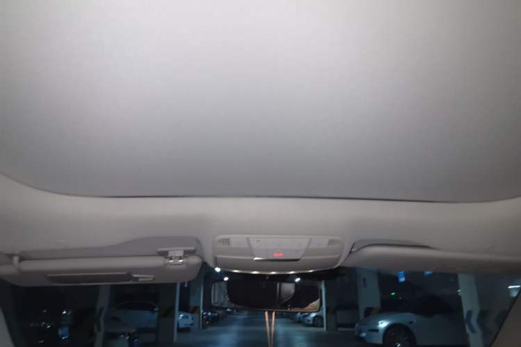 Used Mercedes-Benz E-Class 2023 Updated E 300 L Luxury Edition Headliner