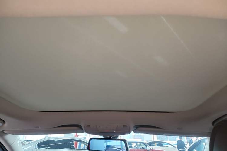 Used Mercedes-Benz E-Class 2023 Facelift E 260 L Headliner