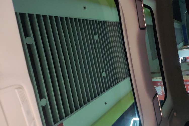 Used Mercedes-Benz E-Class 2023 Updated E 300 L Fashion Edition Headliner