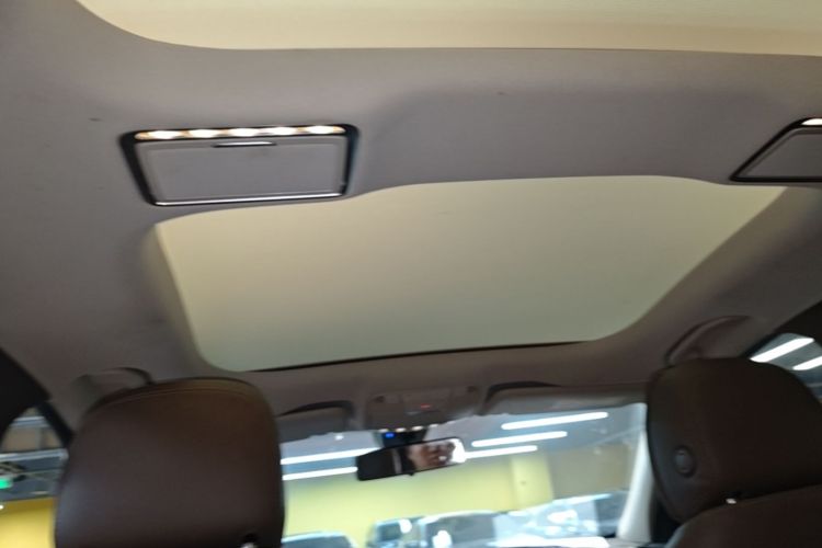 Used Mercedes-Benz E-Class 2023 E 260 L Headliner