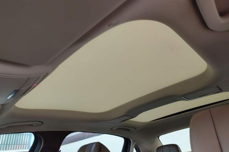 Used Mercedes-Benz E-Class 2023 E 260 L Headliner