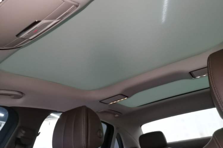 Used Mercedes-Benz E-Class 2023 E 260 L Headliner
