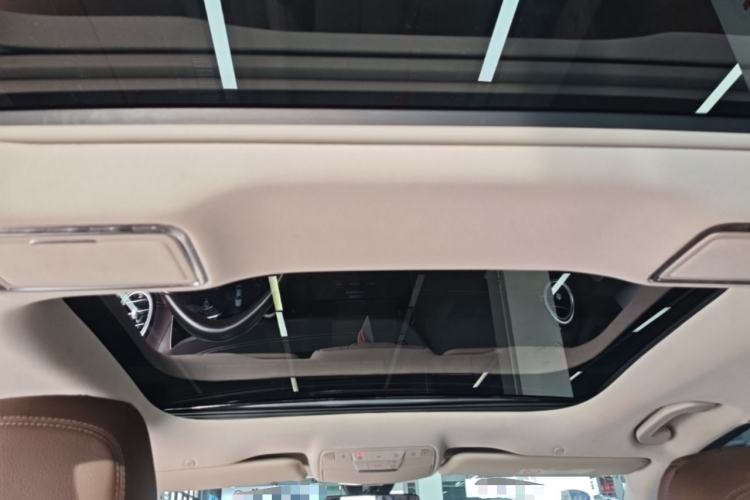 Used Mercedes-Benz E-Class 2023 E 300 L Luxury Model Headliner