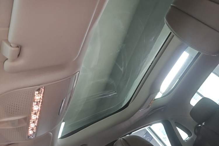 Used Mercedes-Benz E-Class 2023 Updated E 300 L Luxury Edition Headliner