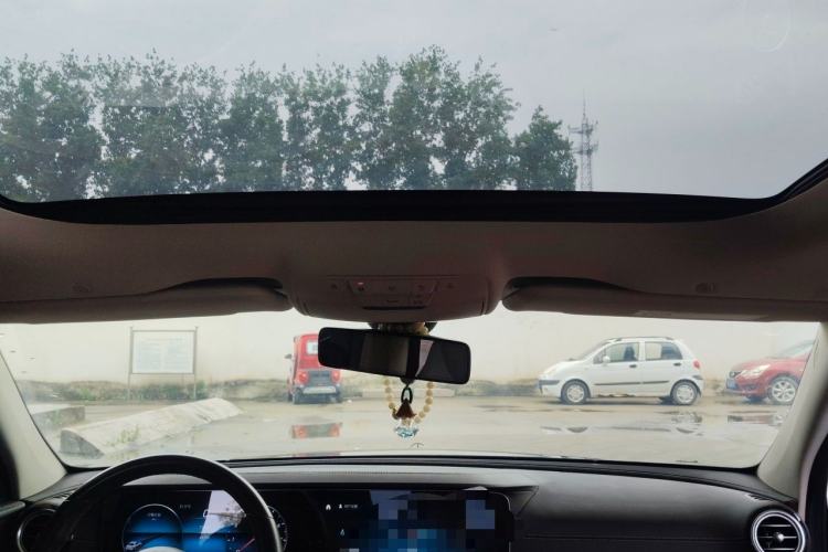 Used Mercedes-Benz E-Class 2023 Updated E 300 L Fashion Edition Headliner