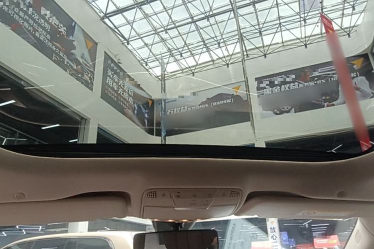 Used Mercedes-Benz E-Class 2023 Updated E 300 L Fashion Edition Headliner