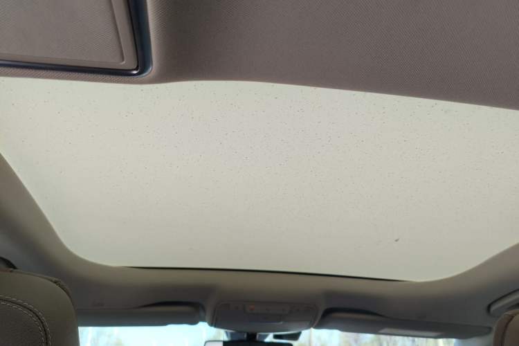 Used Mercedes-Benz E-Class 2023 Updated E 300 L Luxury Edition Headliner