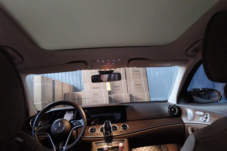 Used Mercedes-Benz E-Class 2023 Updated E 300 L Luxury Edition Headliner