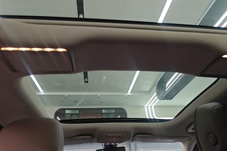 Used Mercedes-Benz E-Class 2023 E 300 L Luxury Model Headliner