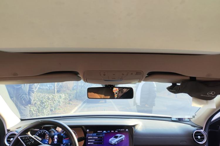 Used Mercedes-Benz E-Class 2023 Updated E 300 L Luxury Edition Headliner