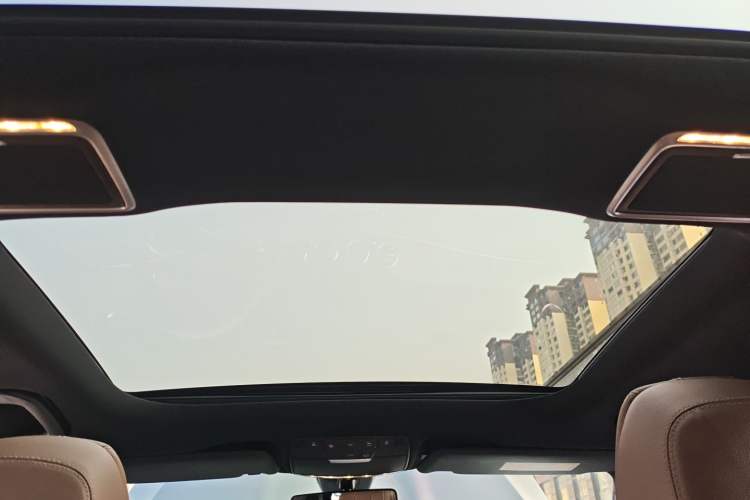 Used Mercedes-Benz E-Class 2023 Restyled E 300 L Sporty and Stylish Edition Headliner