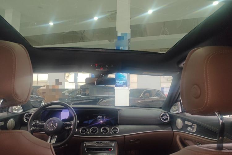 Used Mercedes-Benz E-Class 2023 Restyled E 300 L Sport Luxury Edition Headliner