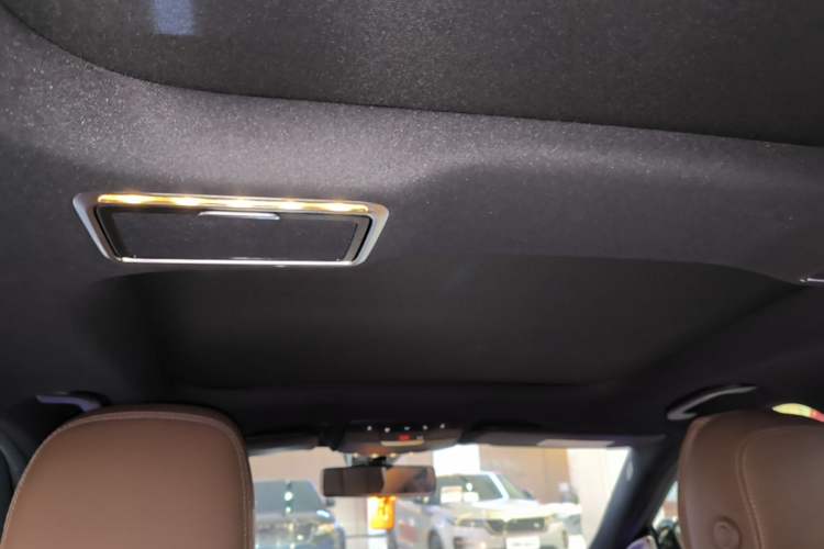 Used Mercedes-Benz E-Class 2023 Restyled E 260 L Sport Edition Headliner