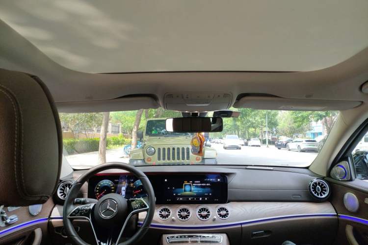 Used Mercedes-Benz E-Class 2023 E 300 L Stylish Model Headliner