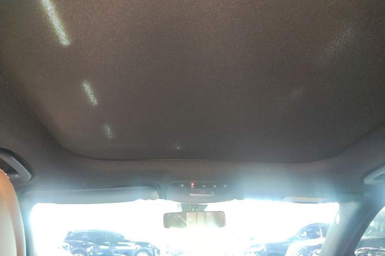 Used Mercedes-Benz E-Class 2023 E 260 L Sport Edition Headliner