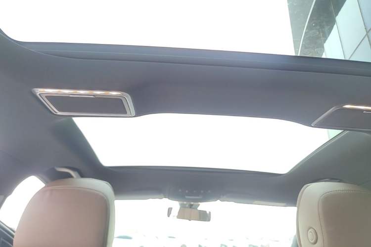 Used Mercedes-Benz E-Class 2023 Restyled E 260 L Sport Edition Headliner