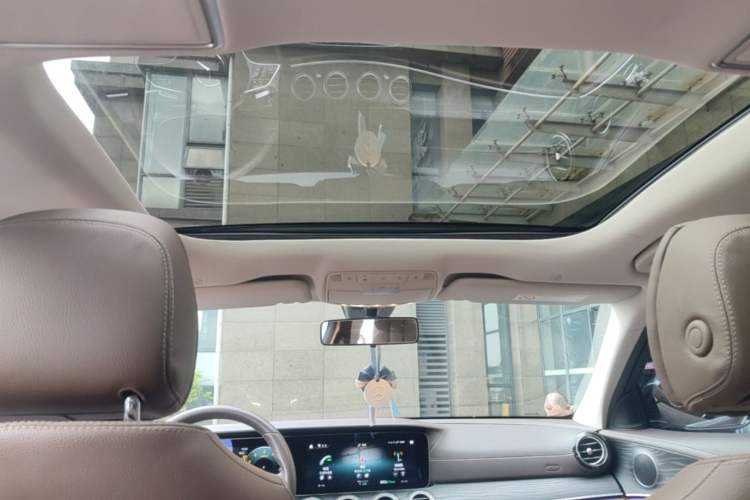 Used Mercedes-Benz E-Class 2023 Facelift E 260 L Headliner
