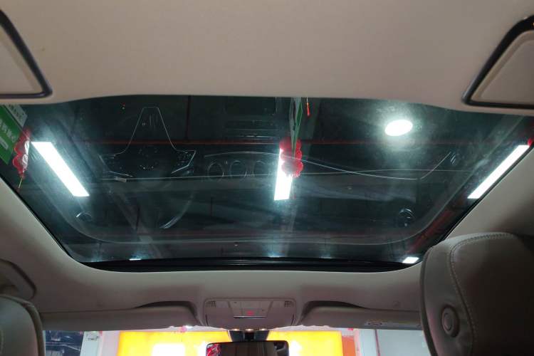 Used Mercedes-Benz E-Class 2023 E 300 L Stylish Model Headliner