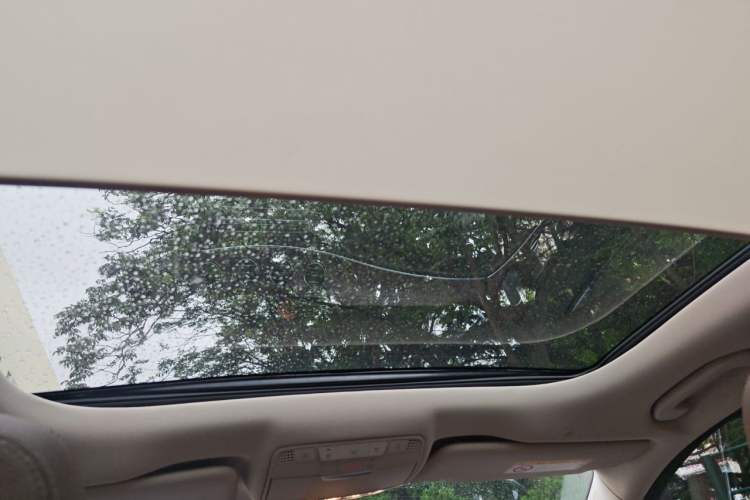 Used Mercedes-Benz E-Class 2023 Updated E 300 L Luxury Edition Headliner