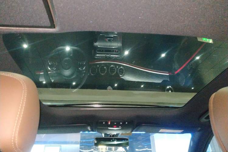 Used Mercedes-Benz E-Class 2023 Restyled E 300 L Sport Luxury Edition Headliner