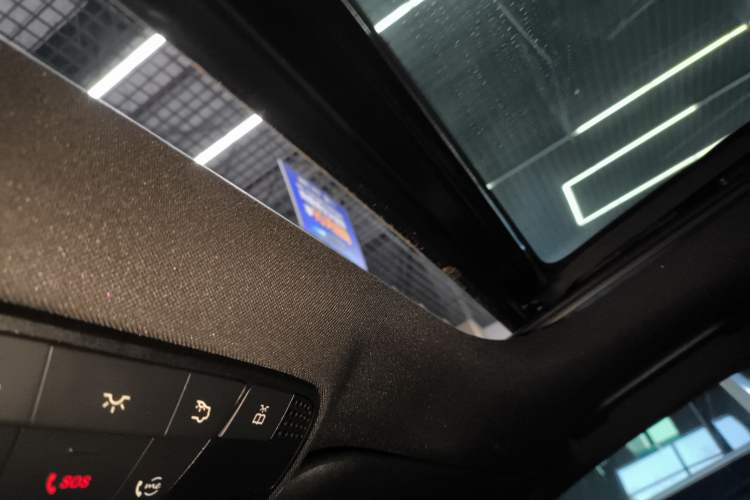 Used Mercedes-Benz E-Class 2023 E 260 L Sport Edition Headliner