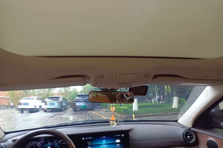 Used Mercedes-Benz E-Class 2023 Facelift E 260 L Headliner