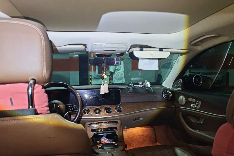Used Mercedes-Benz E-Class 2023 E 300 L Luxury Model Headliner