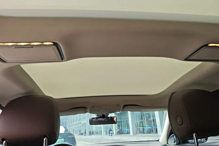 Used Mercedes-Benz E-Class 2023 E 300 L Luxury Model Headliner