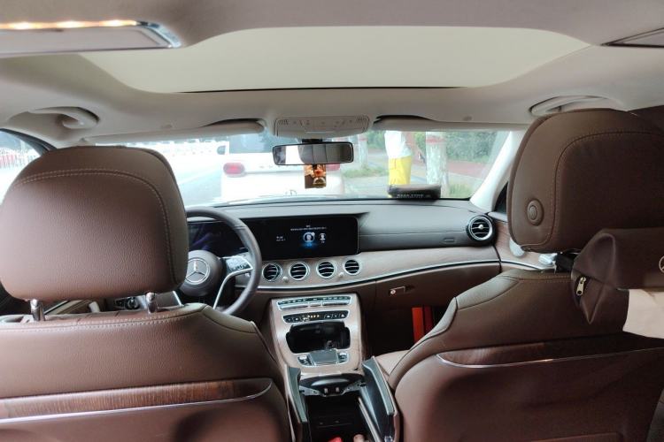 Used Mercedes-Benz E-Class 2023 E 260 L Headliner