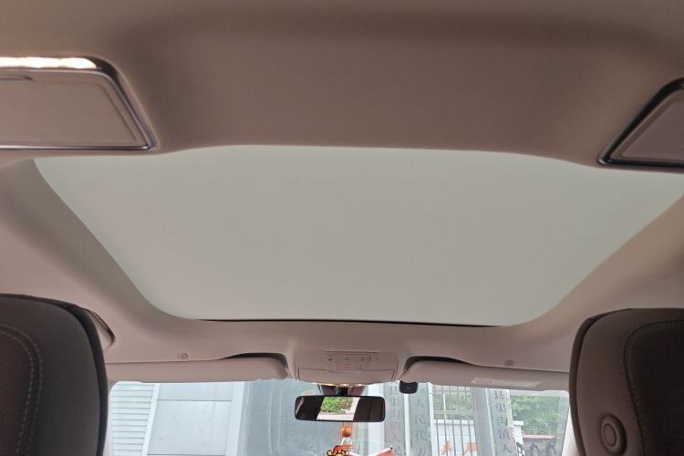 Used Mercedes-Benz E-Class 2023 Updated E 300 L Fashion Edition Headliner